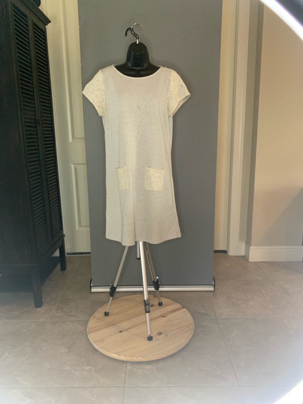 Cream Short Sleeve Shift Dress with Front Pockets
